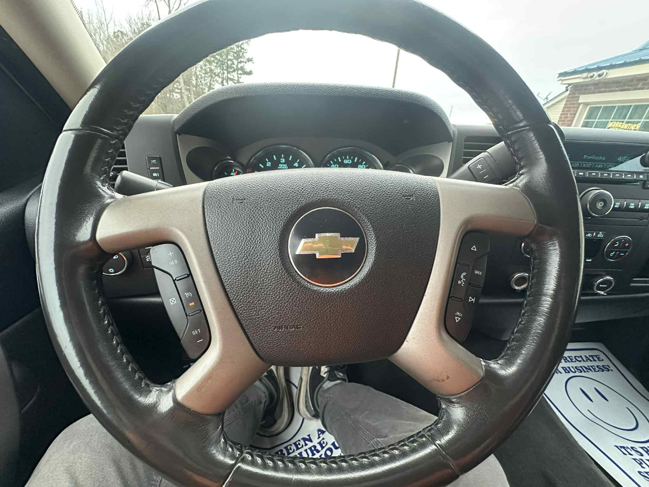 Chevrolet Silverado 1500 LT Crew Cab 4WD 2011