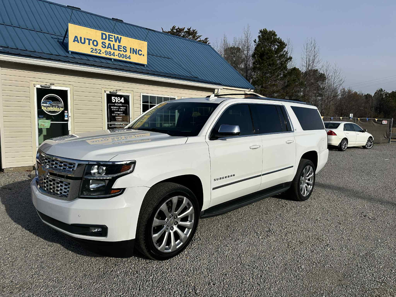 Chevrolet Suburban LT 4WD 2016