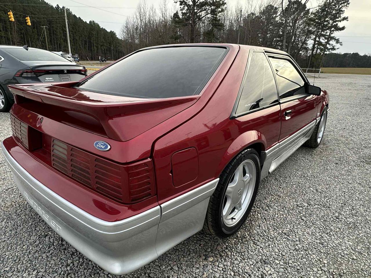 Ford Mustang GT hatchback 1990