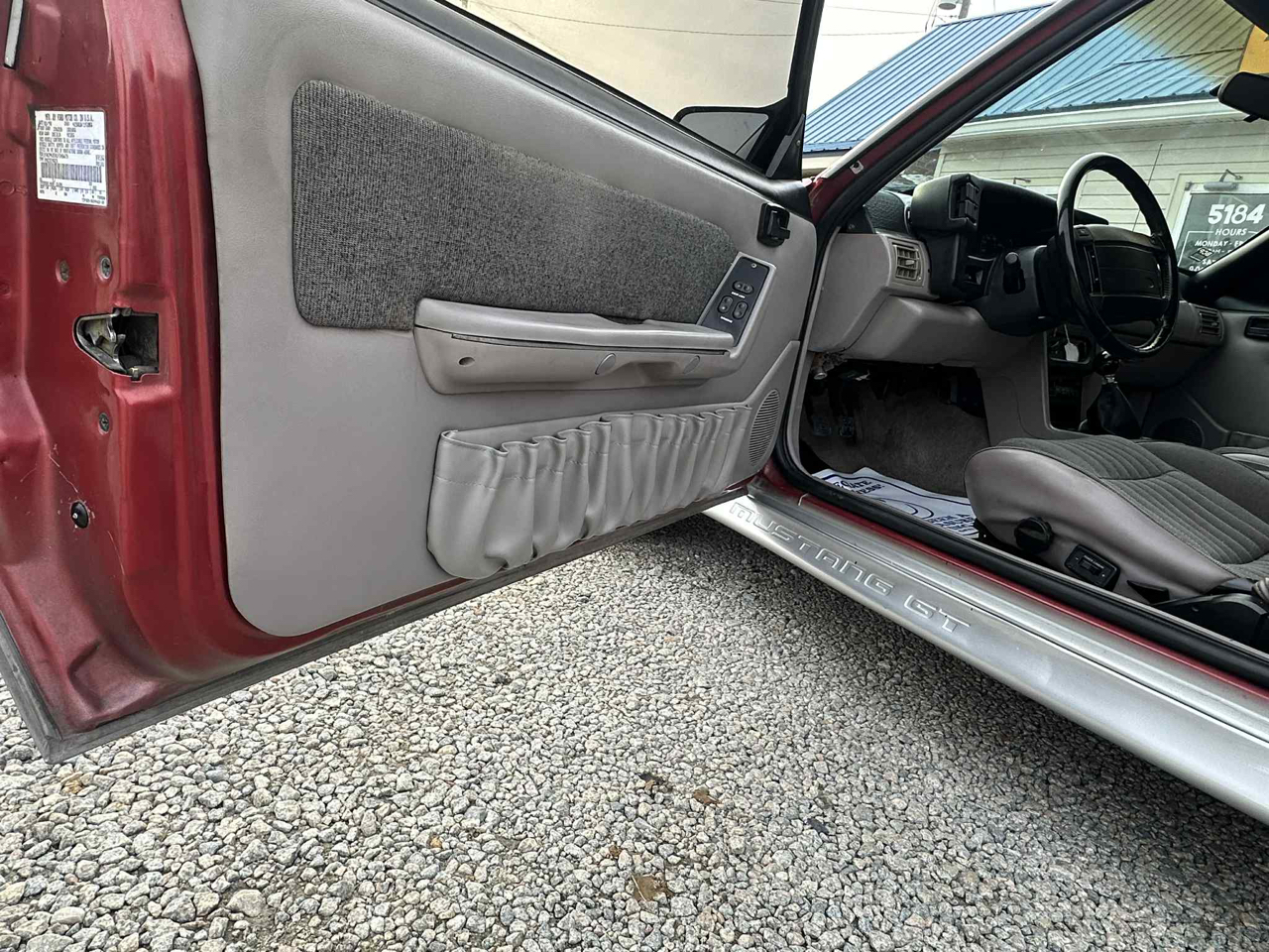 Ford Mustang GT hatchback 1990