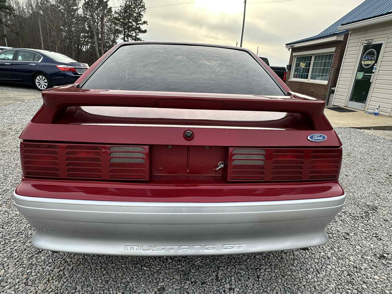 Ford Mustang GT hatchback 1990