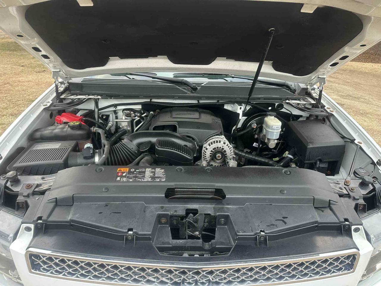 Chevrolet Tahoe LT 4WD 2012