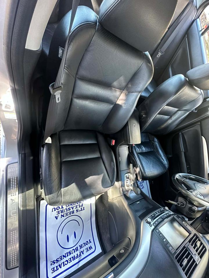 Acura TSX 5-speed AT with Navigation 2007