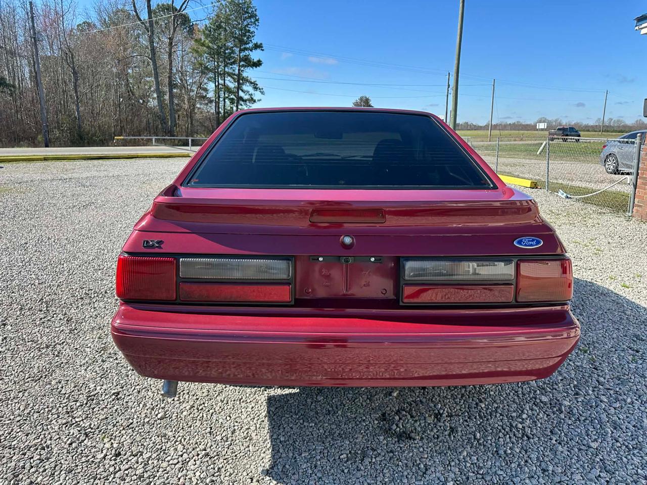 Ford Mustang LX hatchback 1993