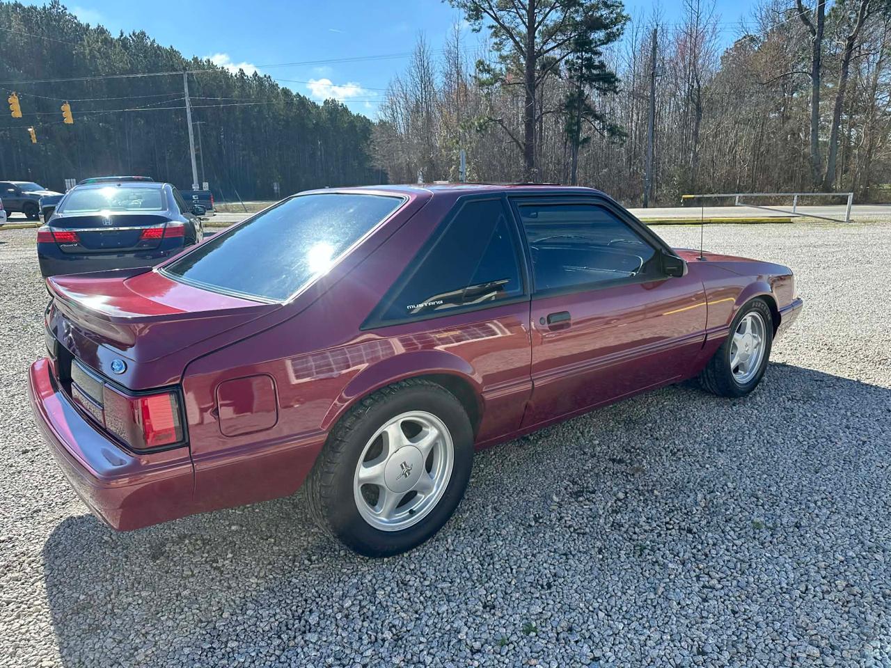 Ford Mustang LX hatchback 1993