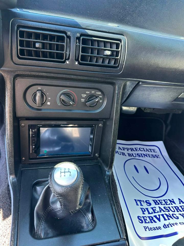 Ford Mustang LX hatchback 1993