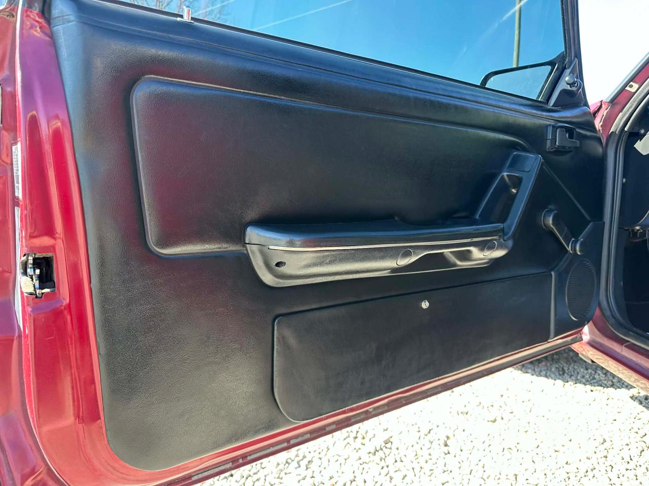 Ford Mustang LX hatchback 1993