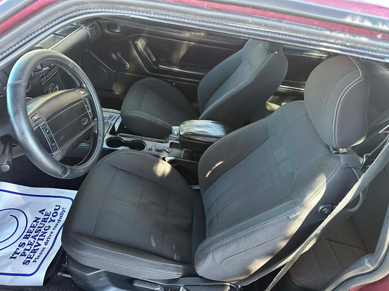 Ford Mustang LX hatchback 1993