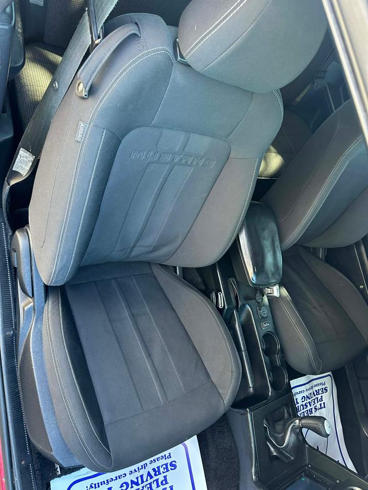 Ford Mustang LX hatchback 1993