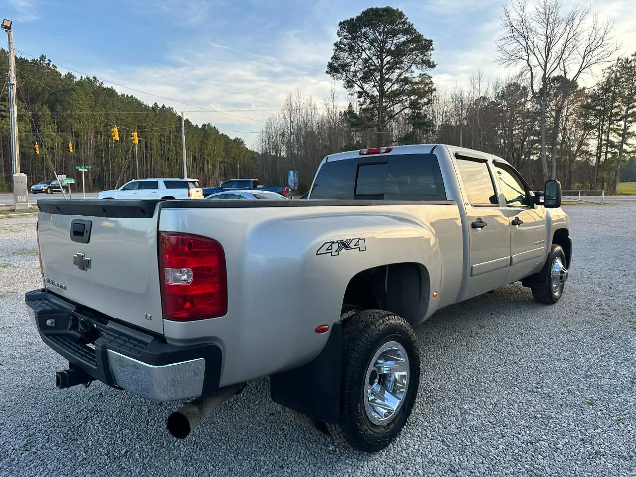 Chevrolet Silverado 3500HD Work Truck Crew Cab DRW 4WD 2008