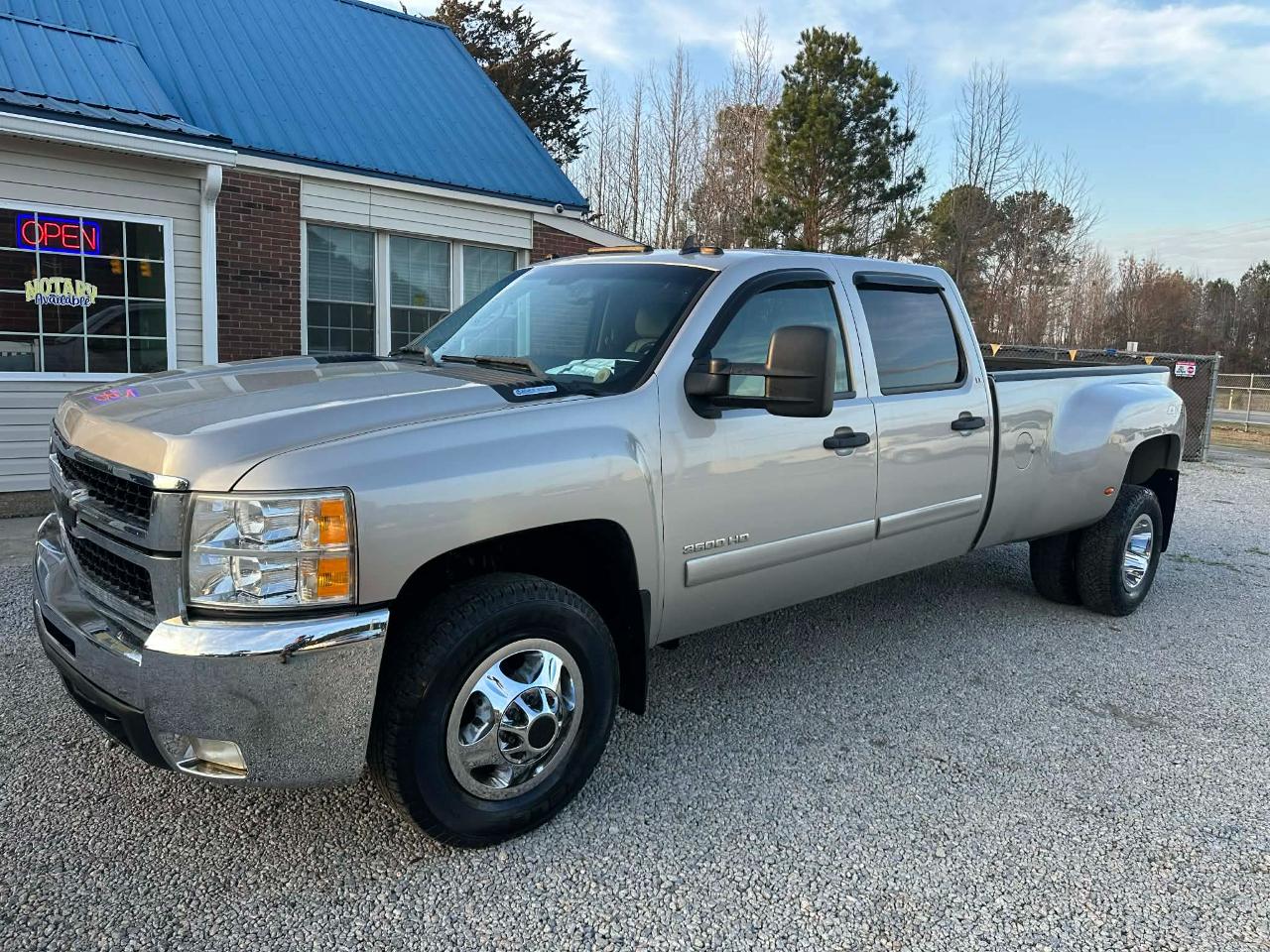 Chevrolet Silverado 3500HD Work Truck Crew Cab DRW 4WD 2008