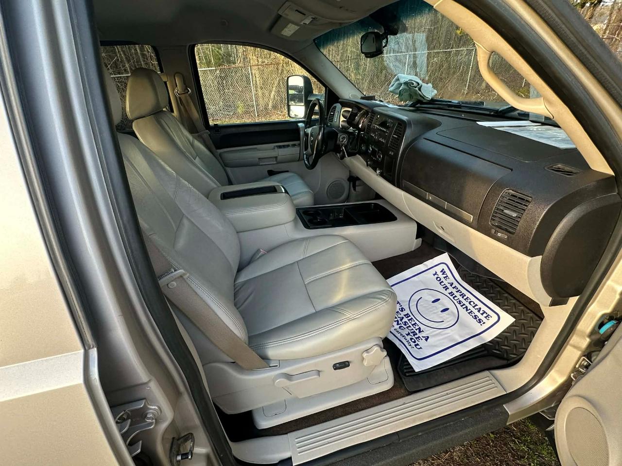 Chevrolet Silverado 3500HD Work Truck Crew Cab DRW 4WD 2008