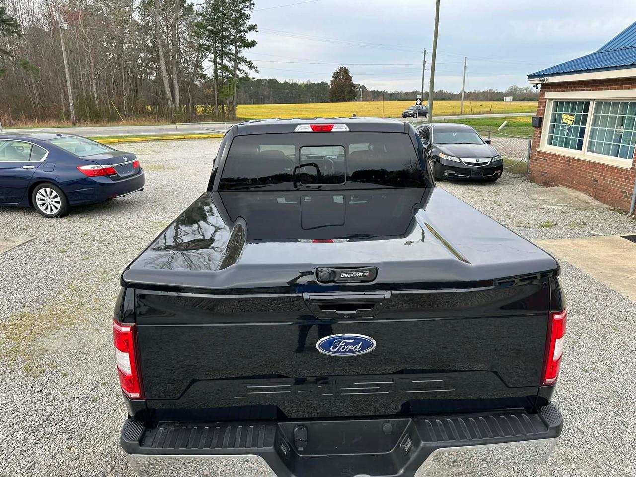 Ford F-150 4WD SuperCrew 150" Lariat 2019