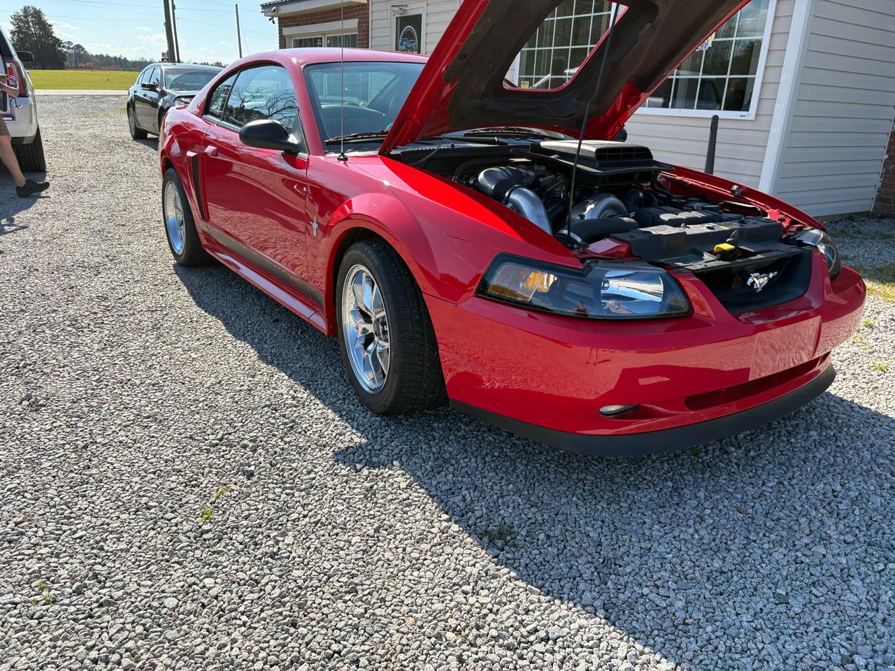 Ford Mustang GT Deluxe Coupe 2003