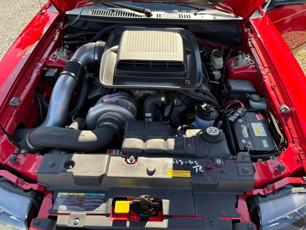 Ford Mustang GT Deluxe Coupe 2003