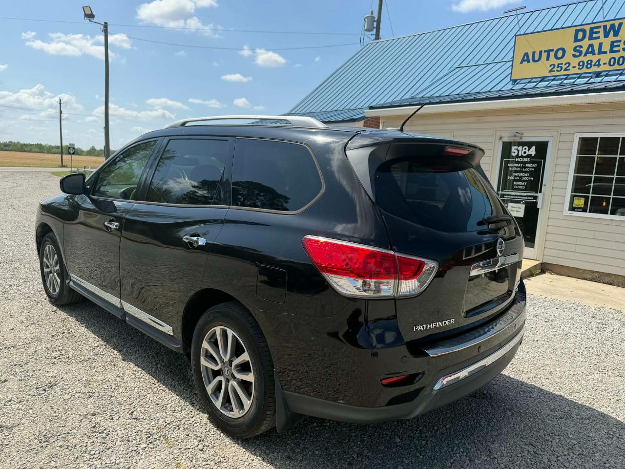 Nissan Pathfinder S 4WD 2014