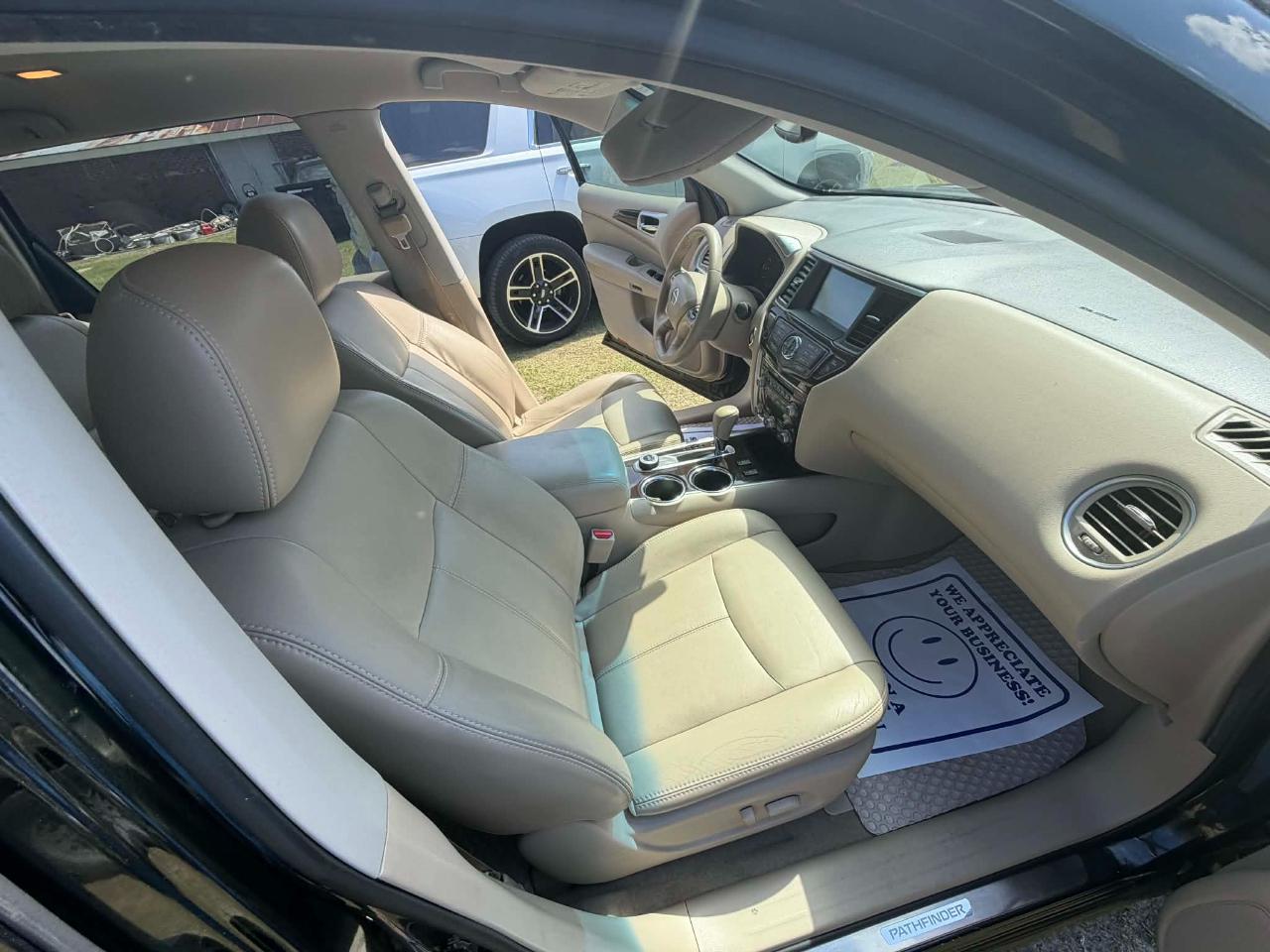 Nissan Pathfinder S 4WD 2014