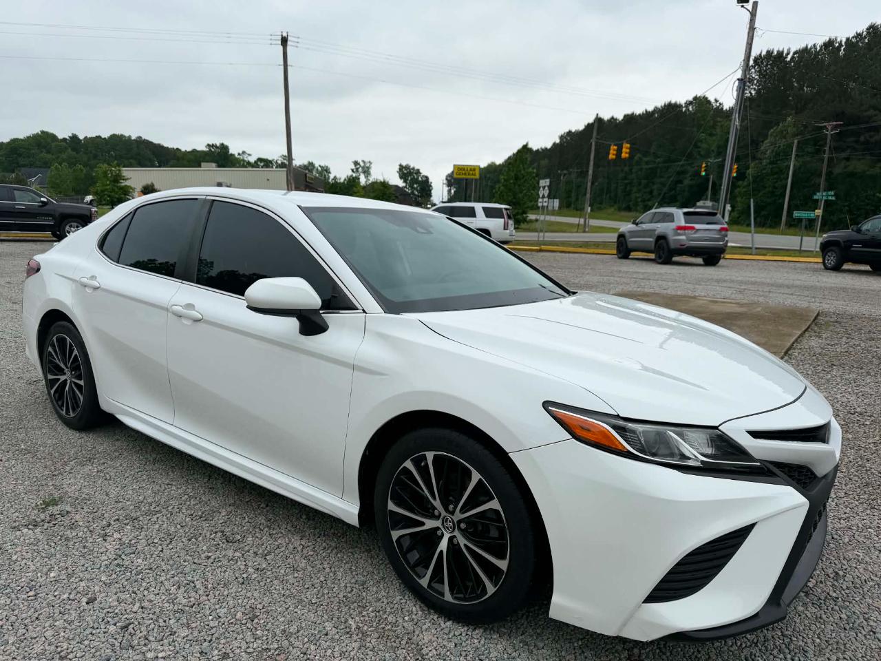 Toyota Camry XLE 2019