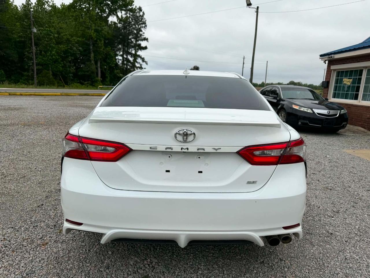 Toyota Camry XLE 2019