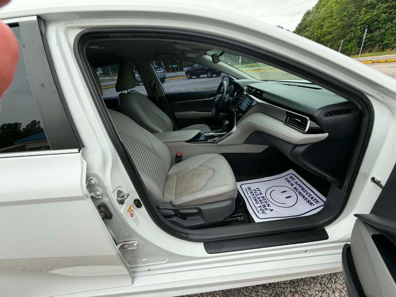 Toyota Camry XLE 2019