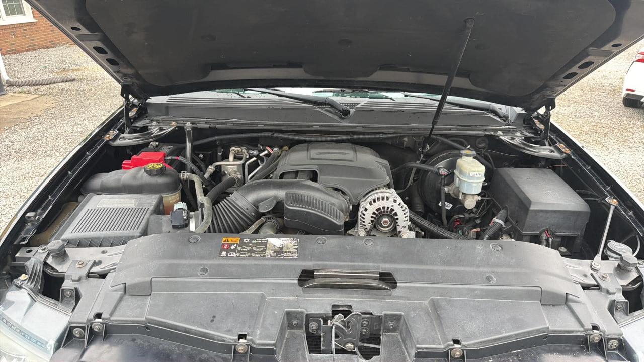 Chevrolet Tahoe LTZ 4WD 2012
