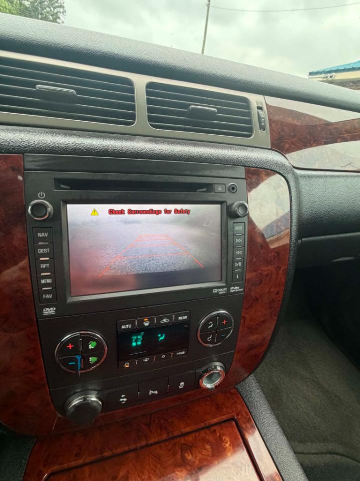 Chevrolet Tahoe LTZ 4WD 2012
