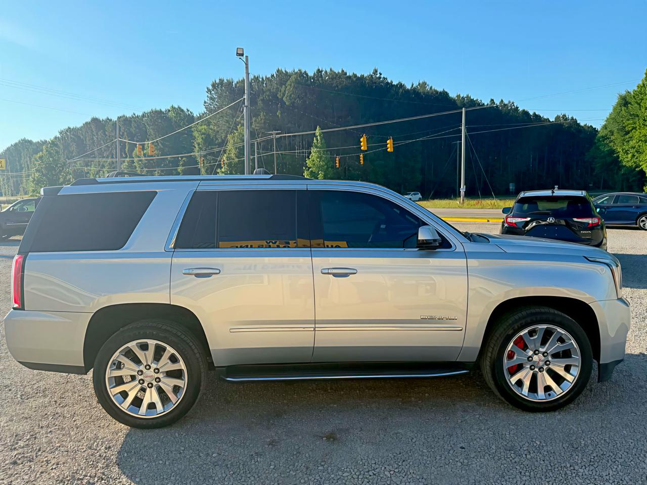 GMC Yukon Denali 4WD 2016