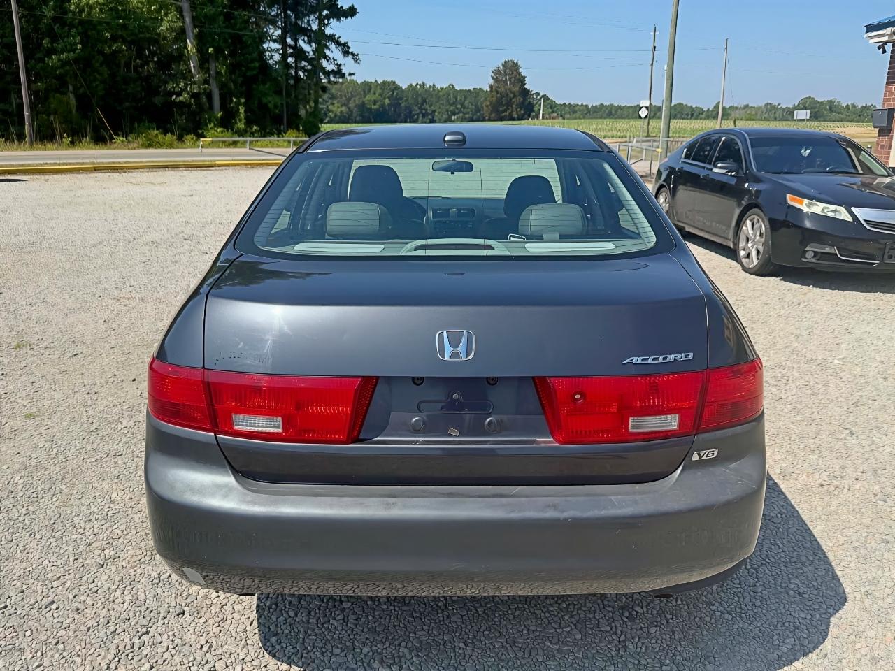 Honda Accord EX V-6 Sedan AT with Navigation System and XM Radi 2005