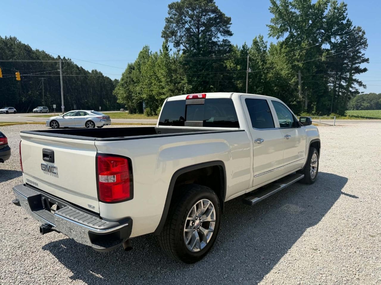 GMC Sierra 1500 SLT Crew Cab Short Box 4WD 2015