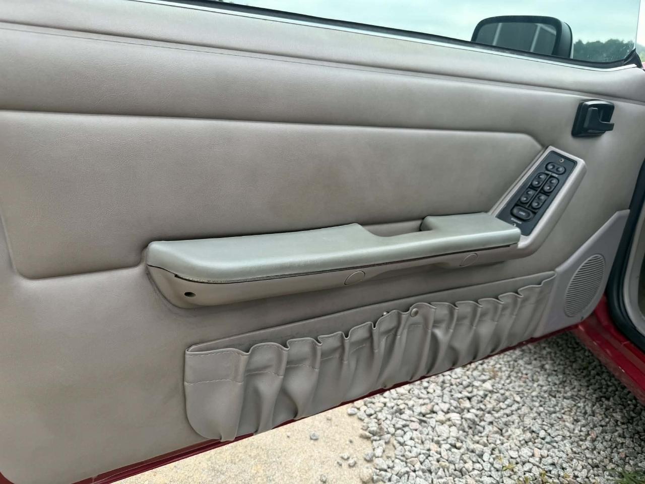 Ford Mustang LX 5.0L convertible 1992