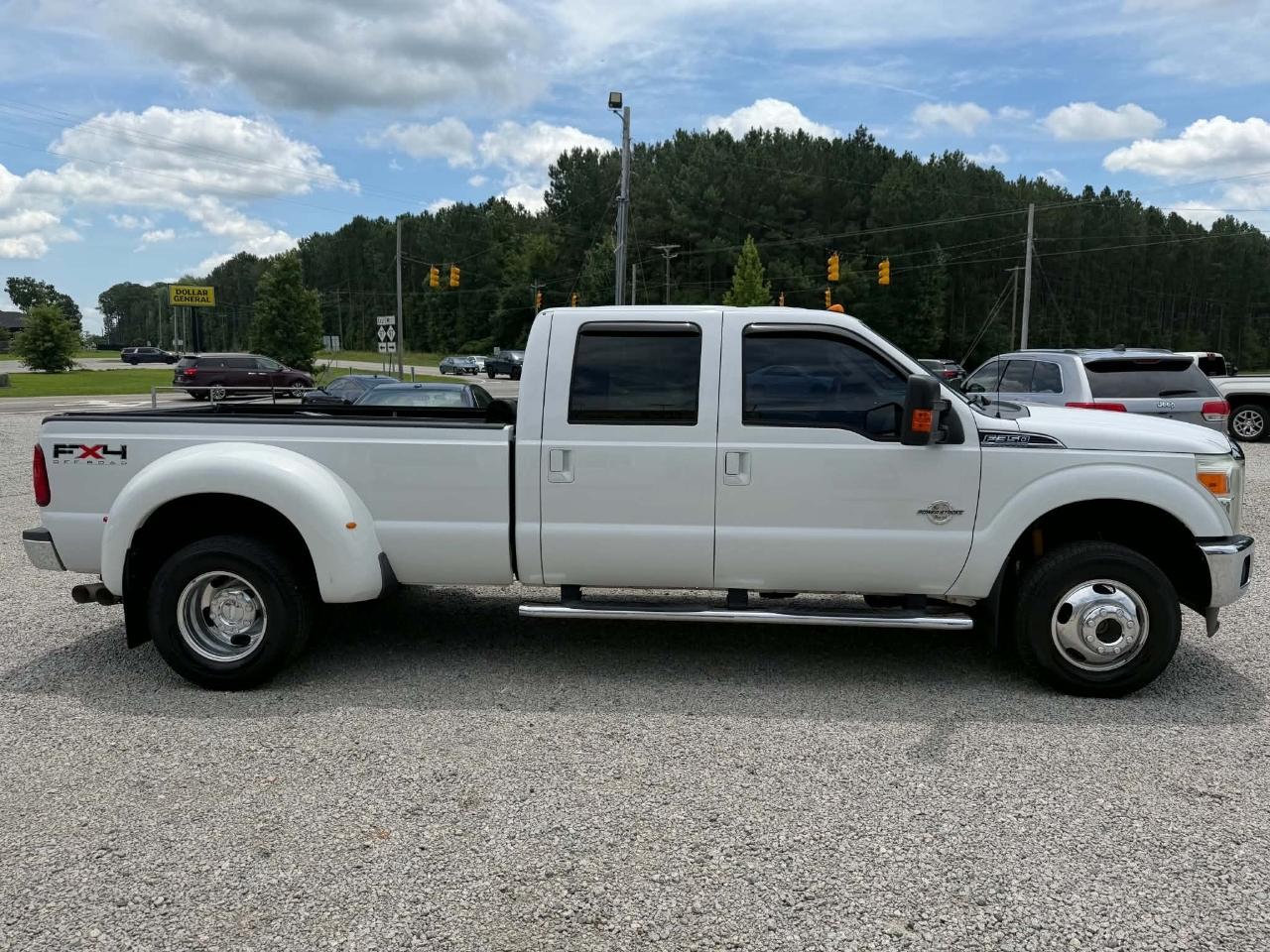 Ford F-350 SD XLT Crew Cab Long Bed DRW 4WD 2011