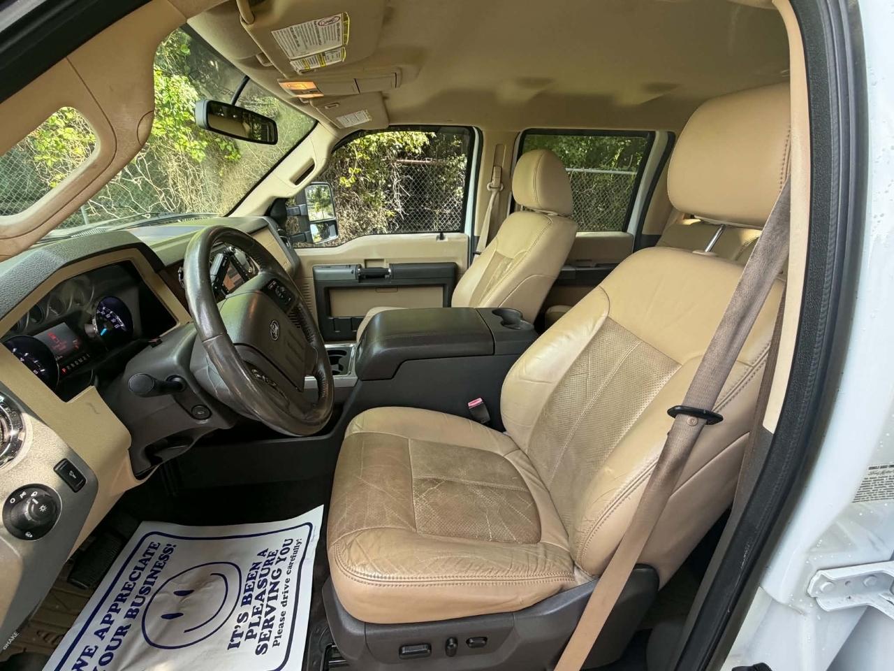 Ford F-350 SD XLT Crew Cab Long Bed DRW 4WD 2011