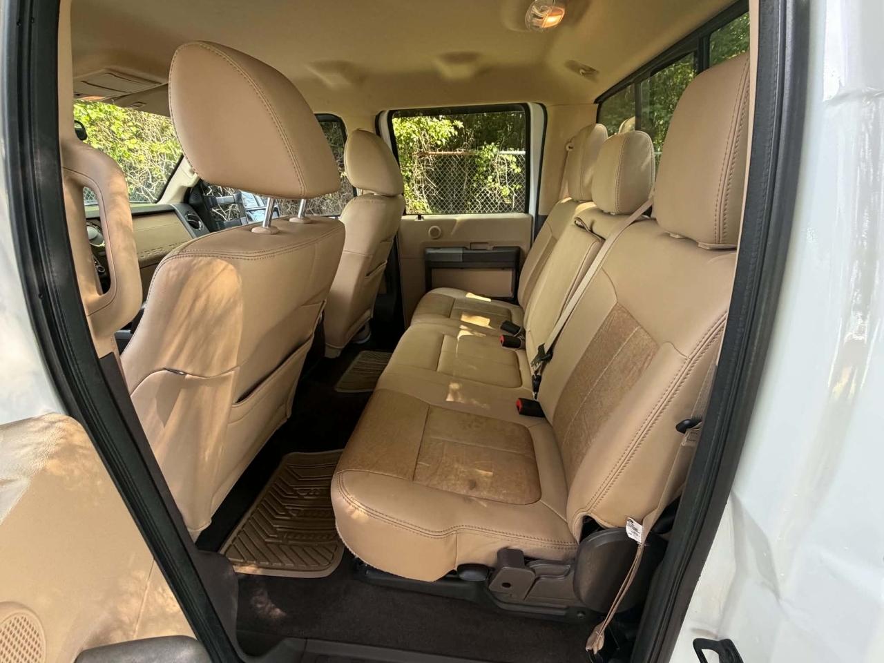 Ford F-350 SD XLT Crew Cab Long Bed DRW 4WD 2011
