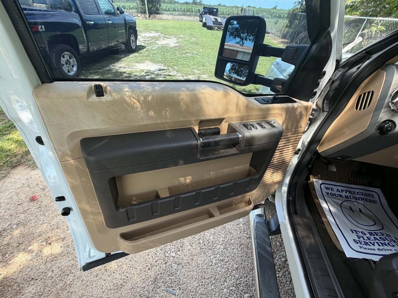 Ford F-350 SD XLT Crew Cab Long Bed DRW 4WD 2011