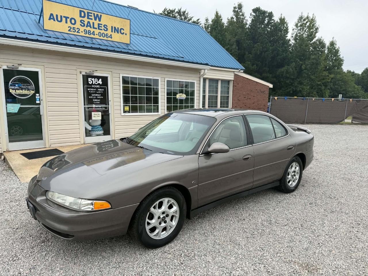 Oldsmobile Intrigue GL Sedan 2002