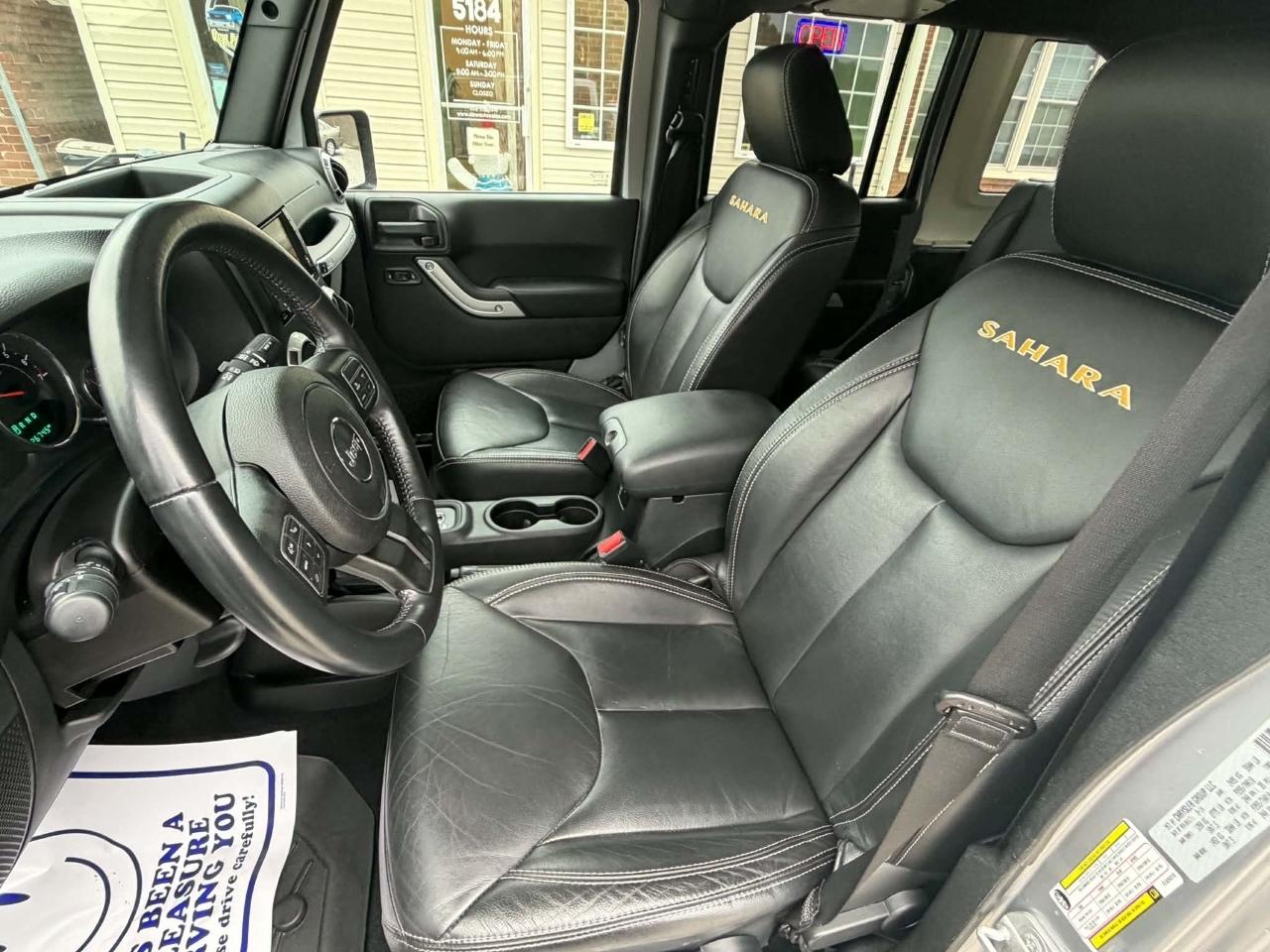 Jeep Wrangler Unlimited Sahara 4WD 2015