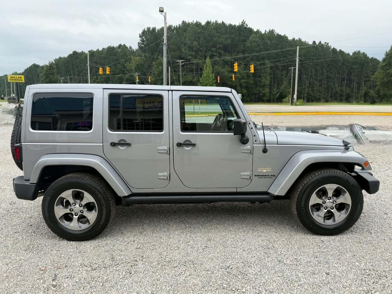 Jeep Wrangler Unlimited Sahara 4WD 2015