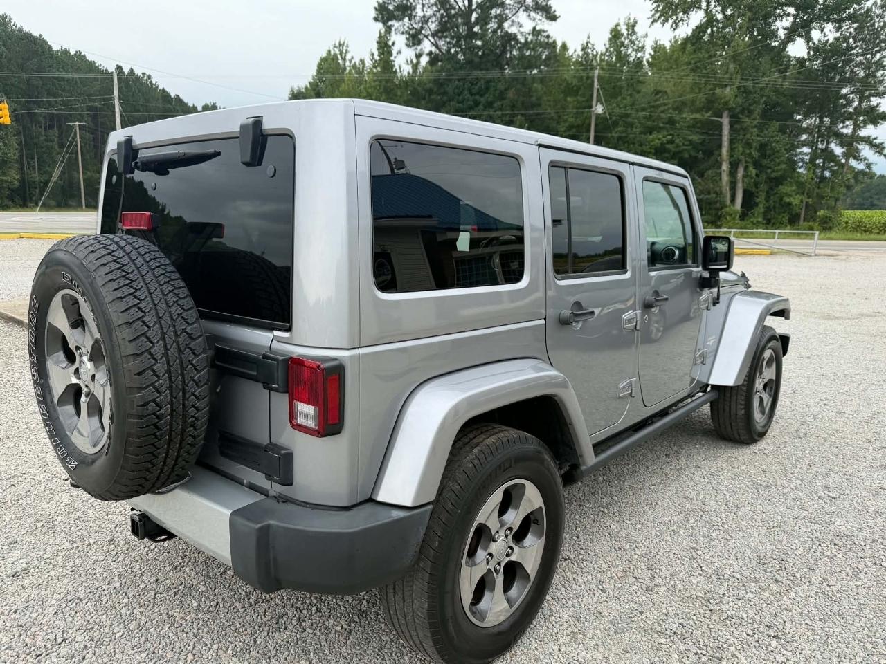 Jeep Wrangler Unlimited Sahara 4WD 2015