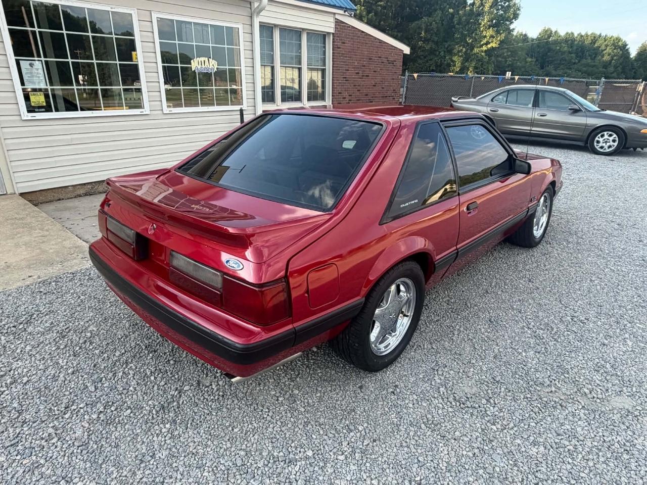 Ford Mustang LX 5.0L hatchback 1990