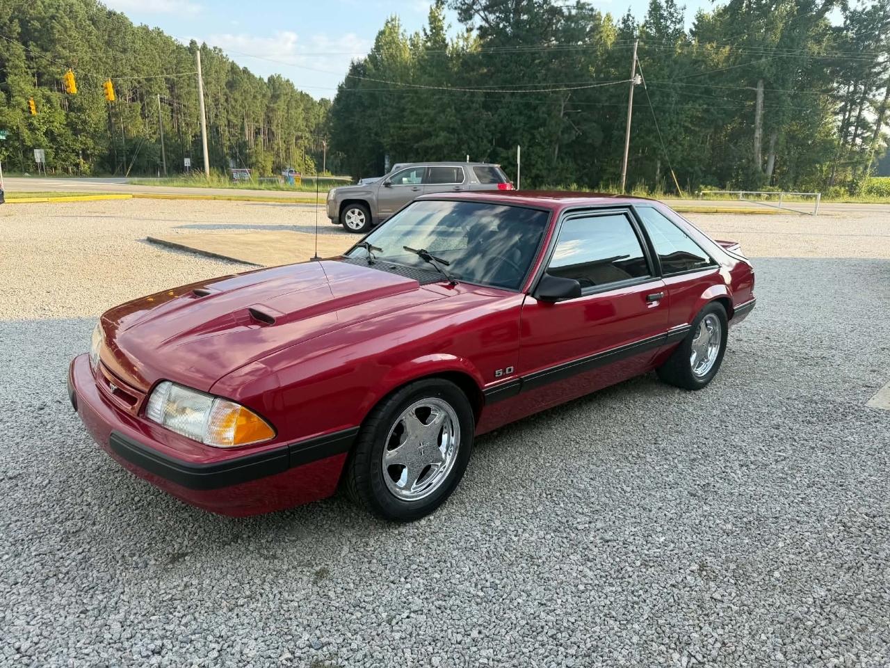 Ford Mustang LX 5.0L hatchback 1990