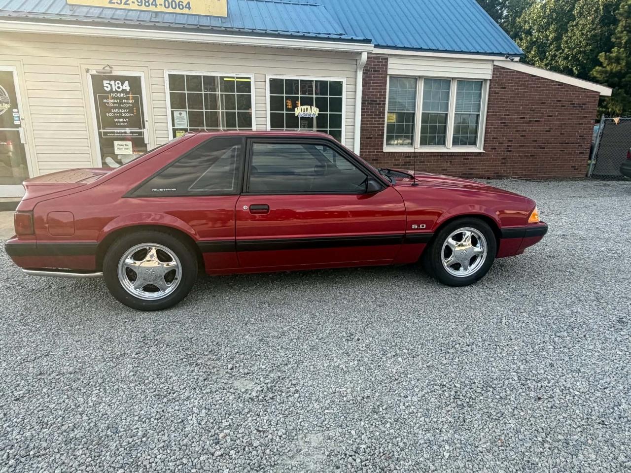 Ford Mustang LX 5.0L hatchback 1990