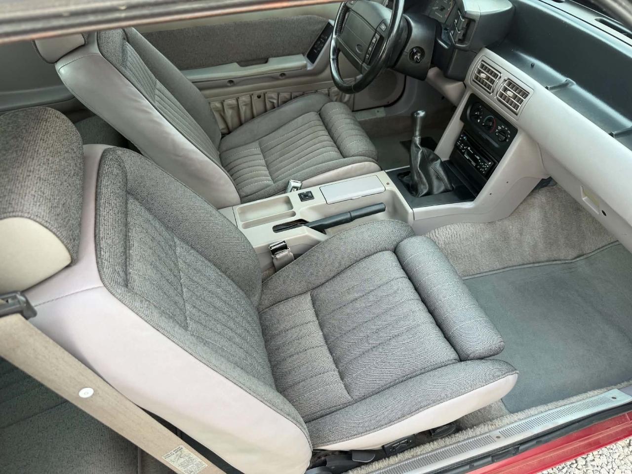 Ford Mustang LX 5.0L hatchback 1990