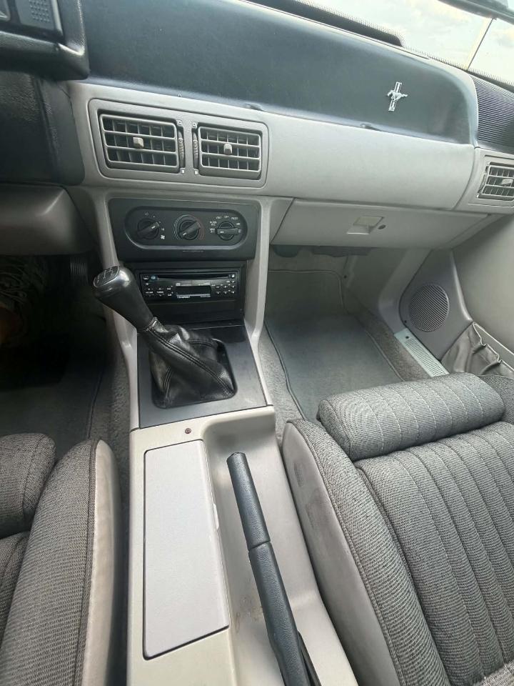 Ford Mustang LX 5.0L hatchback 1990