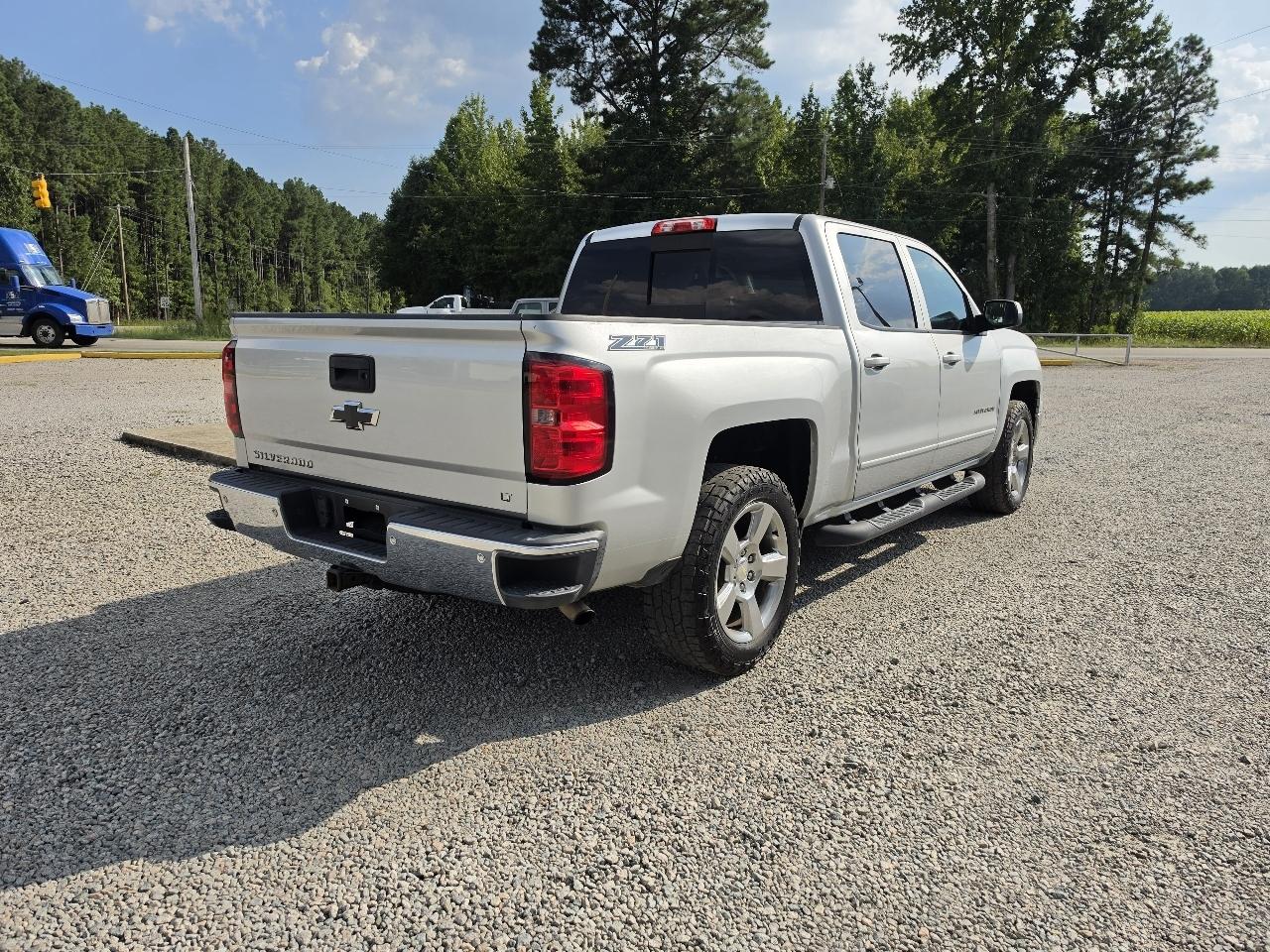 Chevrolet Silverado 1500 LT Crew Cab Long Box 4WD 2015