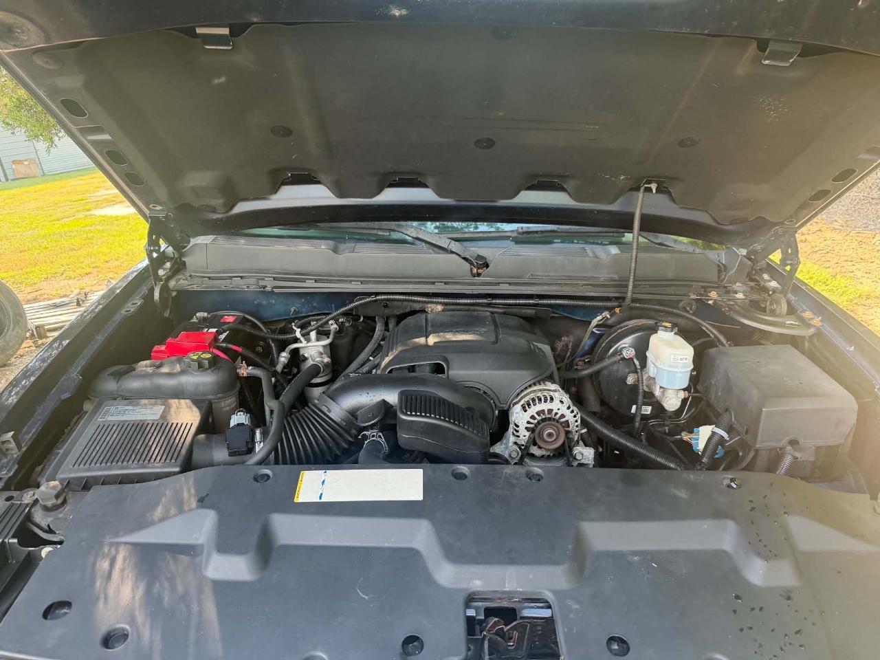Chevrolet Silverado 1500 LT Crew Cab 4WD 2011
