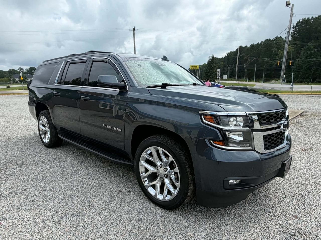 Chevrolet Suburban LT 4WD 2019