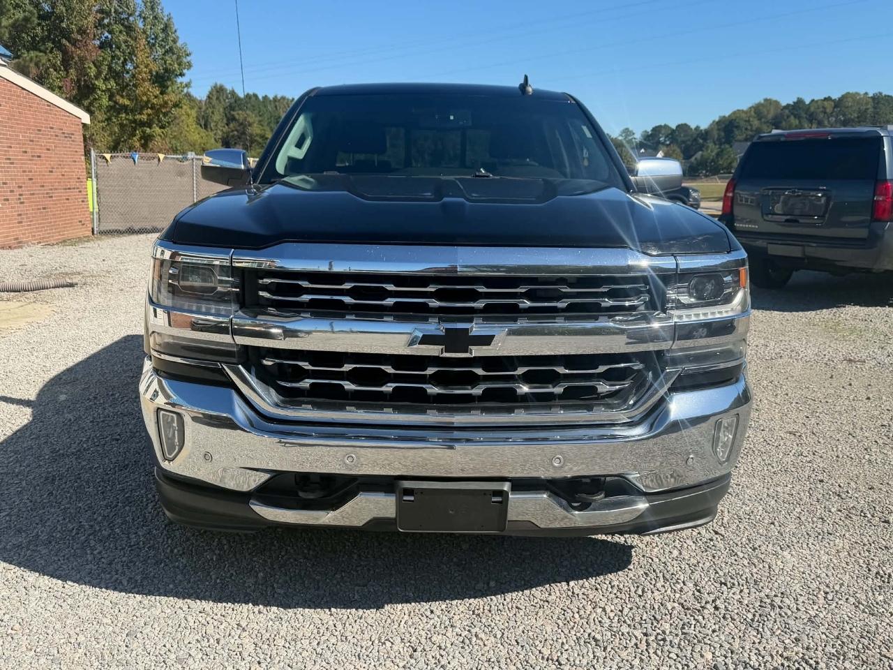 Chevrolet Silverado 1500 LTZ Crew Cab 4WD 2018