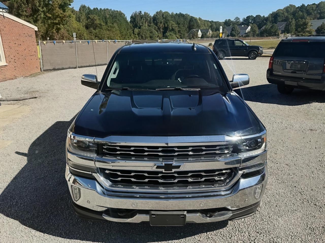 Chevrolet Silverado 1500 LTZ Crew Cab 4WD 2018