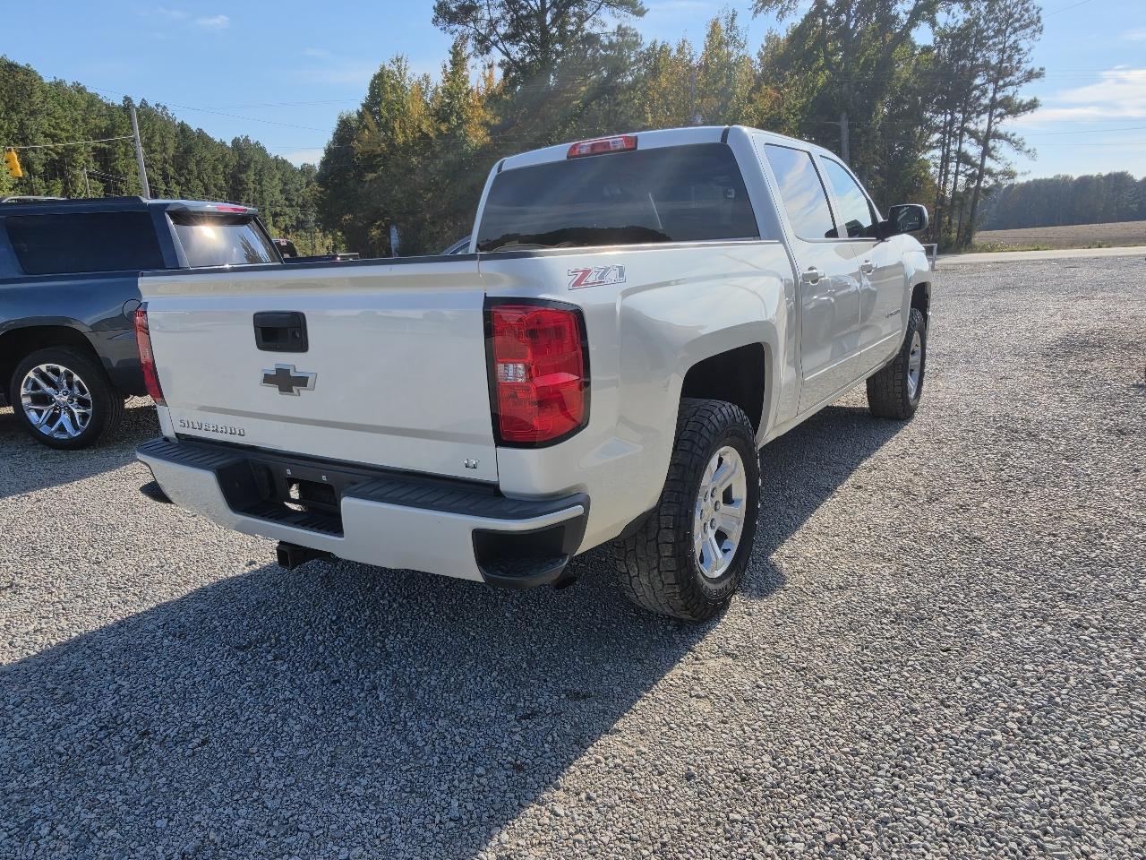 Chevrolet Silverado 1500 1LT Crew Cab 4WD 2015