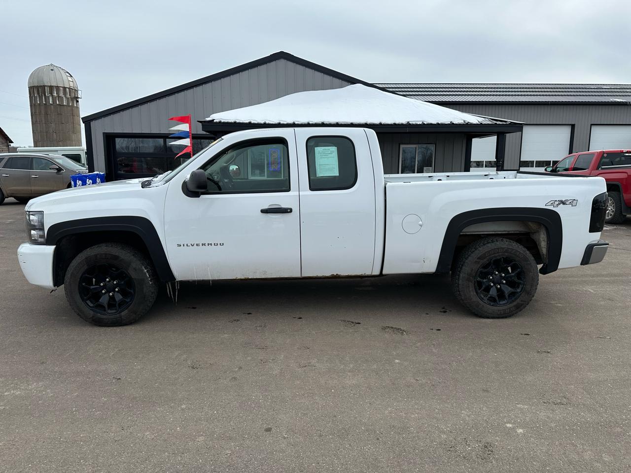 Chevrolet Silverado 1500 4WD Ext Cab 143.5" Work Truck 2011